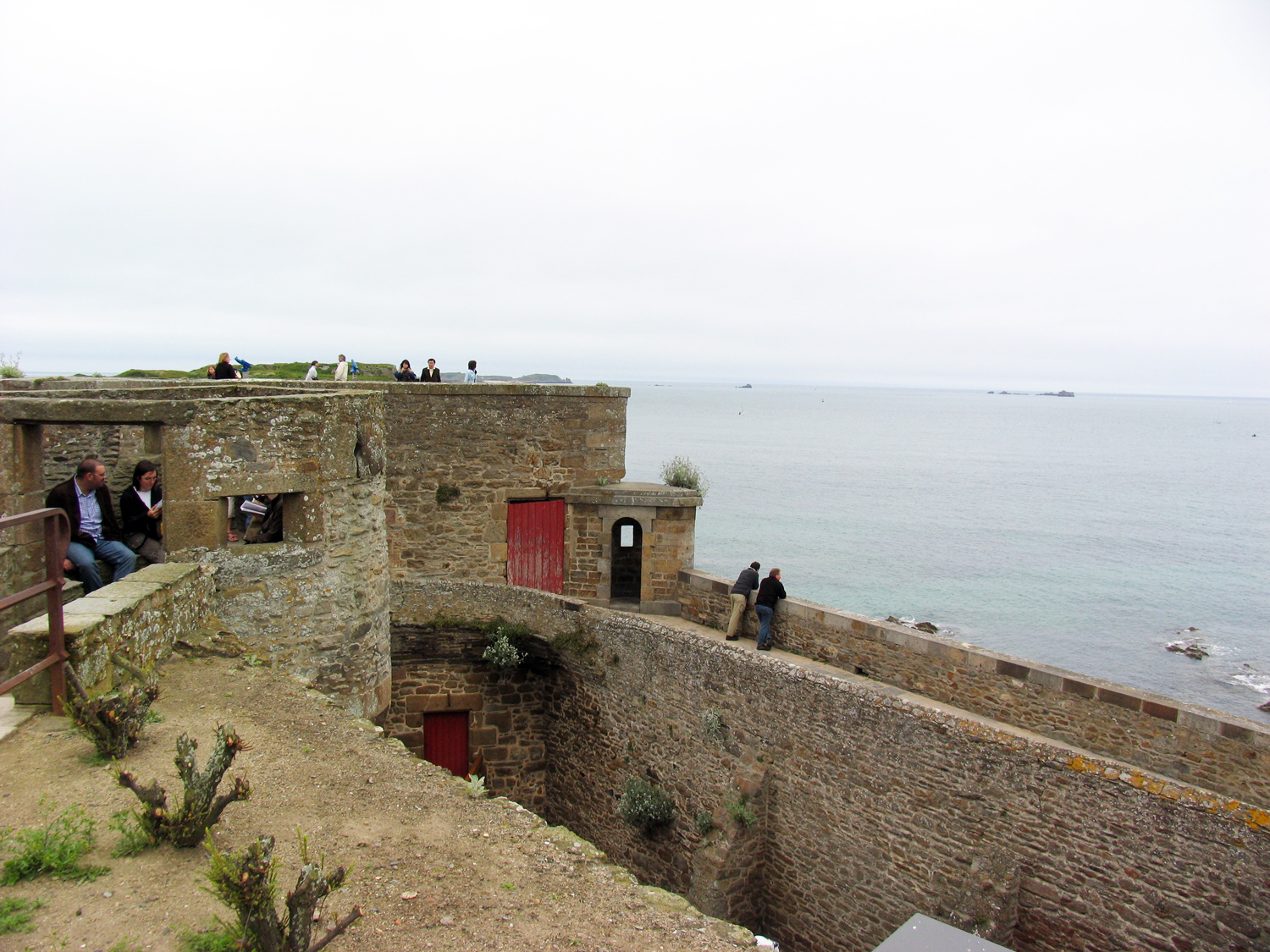 LES 5 ARRÊTS INDISPENSABLES SUR LES REMPARTS DE SAINT-MALO